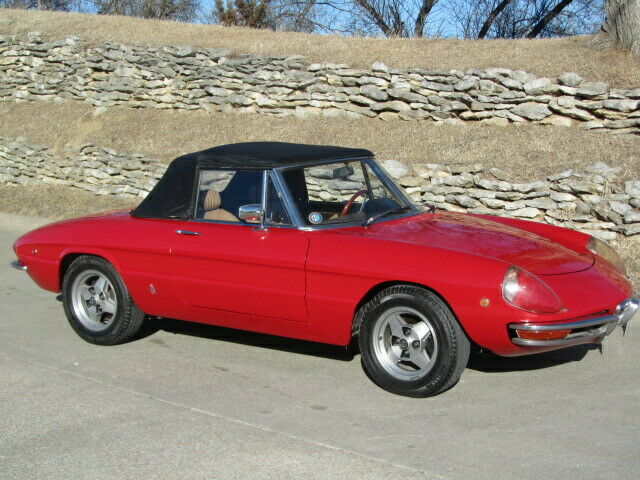 Alfa Romeo Spider 1969 image number 1