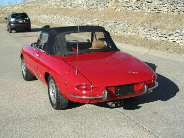 Alfa Romeo Spider 1969 image number 10