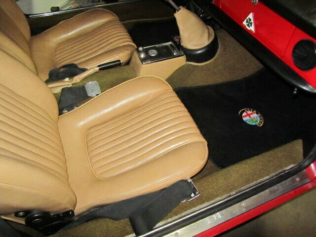 Alfa Romeo Spider 1969 image number 23