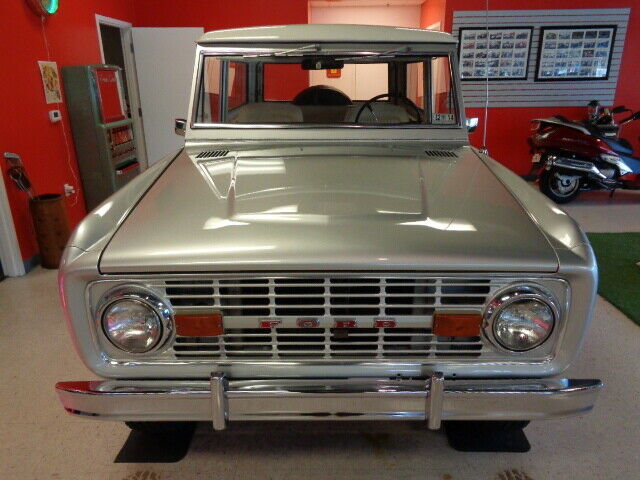 Ford Bronco 1977 image number 33