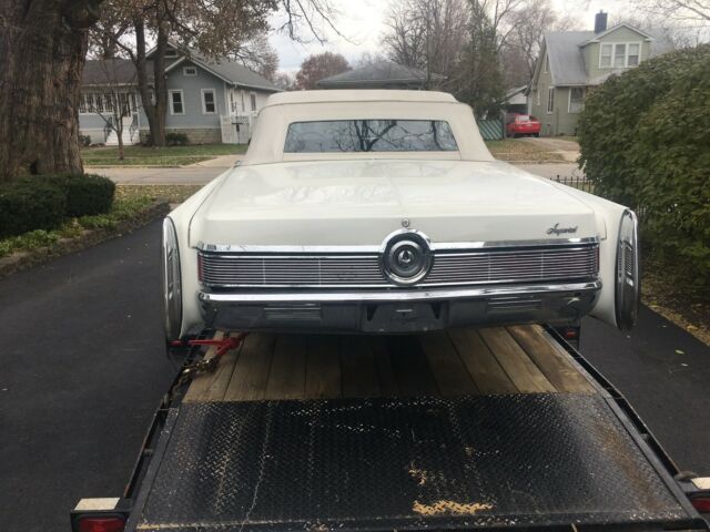 Chrysler Imperial 1968 image number 13