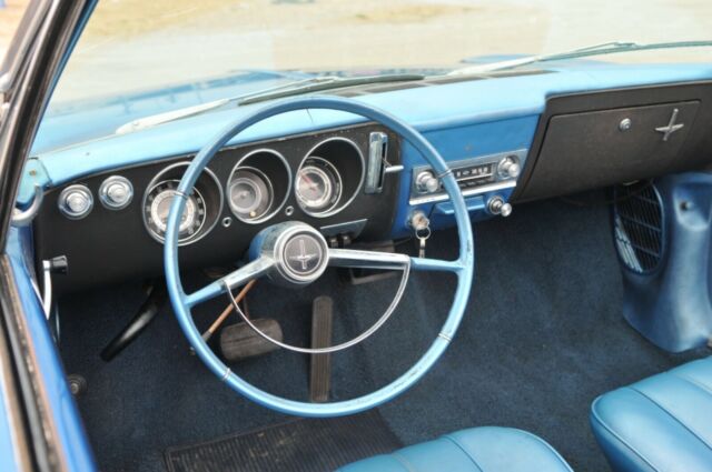 Chevrolet Corvair 1966 image number 10