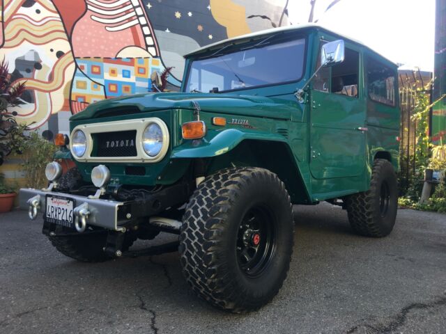 Toyota FJ Cruiser 1973 image number 6