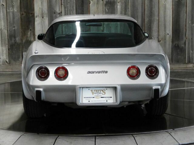 Chevrolet Corvette 1979 image number 7