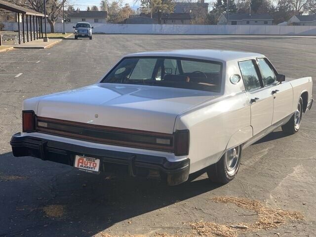 Lincoln Continental 1977 image number 25