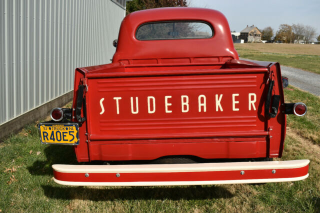 Studebaker 2R5 1951 image number 2