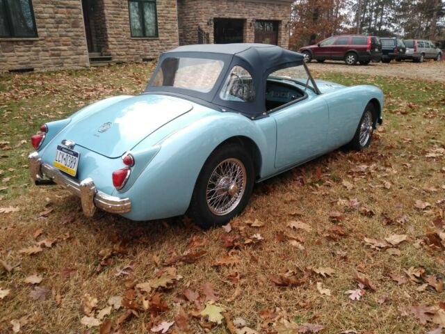 MG MGA 1960 image number 27