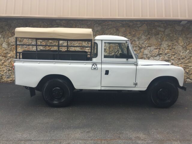 Land Rover Defender 1978 image number 28