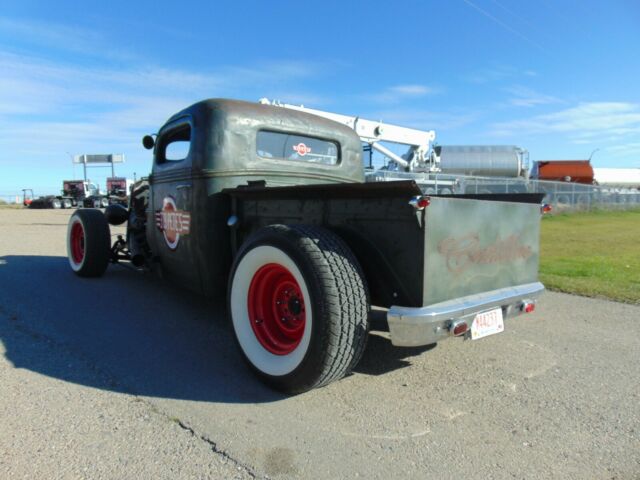 Ford 1/2 Ton Pickup 1938 image number 2