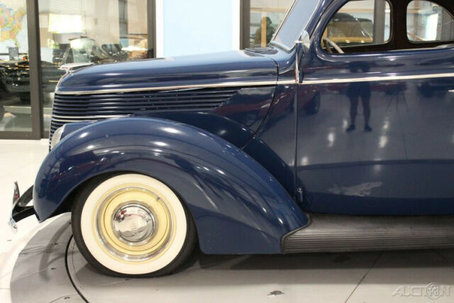 Ford 3 Window Coupe 1938 image number 10