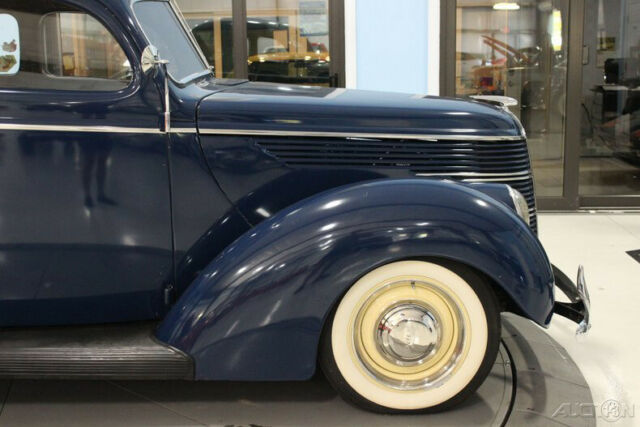 Ford 3 Window Coupe 1938 image number 17