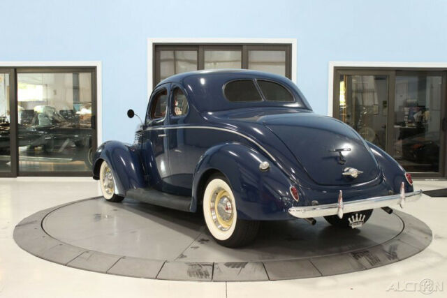 Ford 3 Window Coupe 1938 image number 2