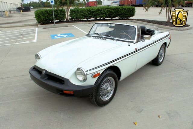 MG MGB 1979 image number 42