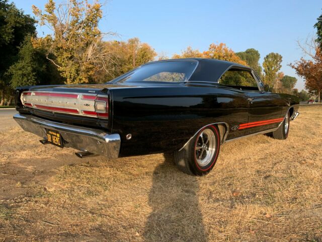 Plymouth GTX 1968 image number 31