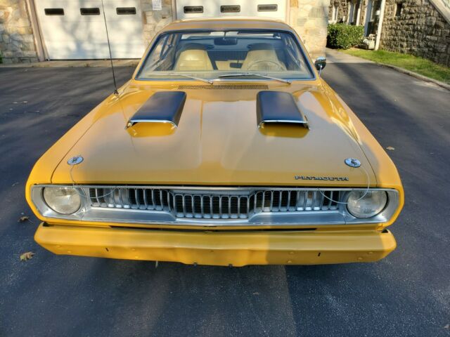 Plymouth Duster 1972 image number 1