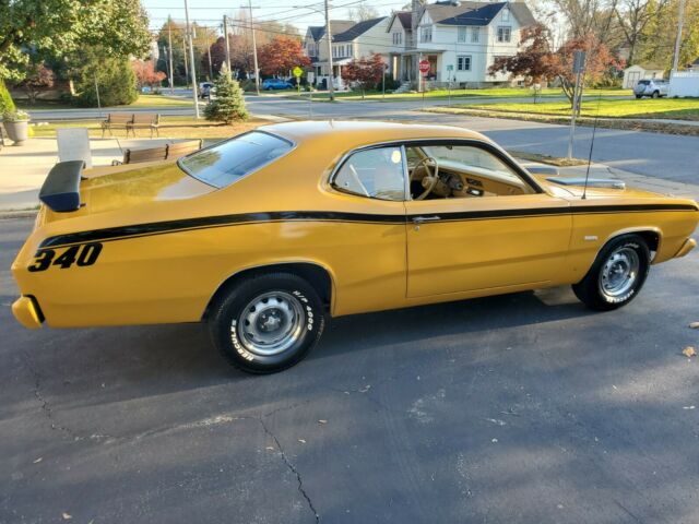 Plymouth Duster 1972 image number 11