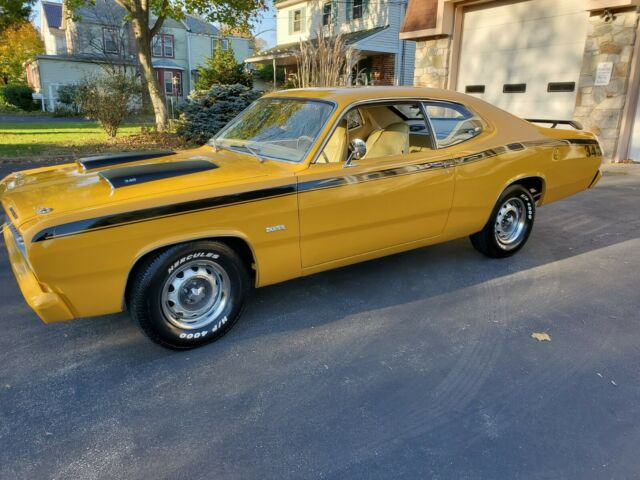 Plymouth Duster 1972 image number 28