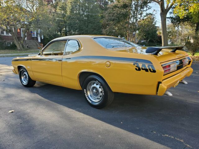 Plymouth Duster 1972 image number 30