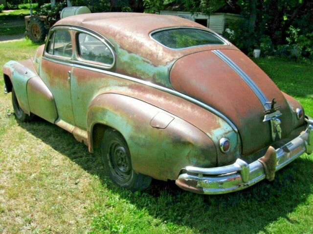 Pontiac Silver Streak 1948 image number 4