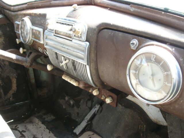 Pontiac Silver Streak 1948 image number 8