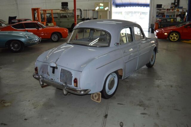 Renault Dauphine 1959 image number 10