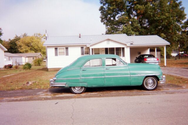 Packard Deluxe Eight 1950 image number 1