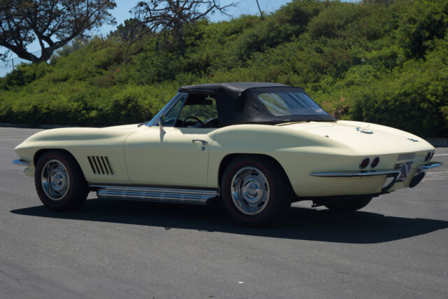 Chevrolet Corvette 1967 image number 29