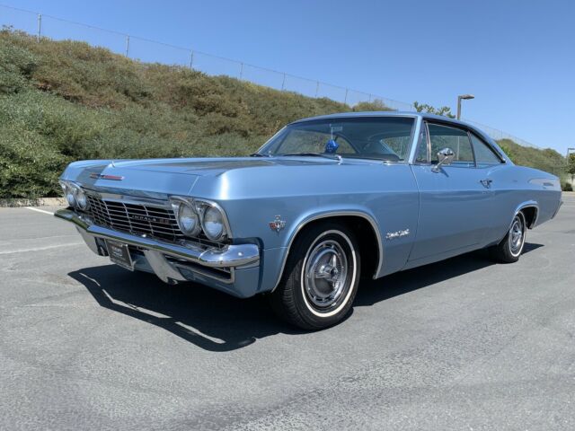 Chevrolet Impala 1965 image number 24