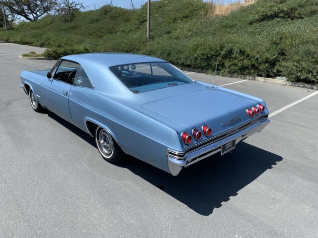 Chevrolet Impala 1965 image number 29