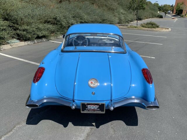 Chevrolet Corvette 1958 image number 32