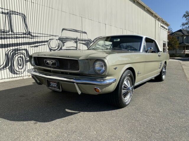 Ford Mustang 1966 image number 0