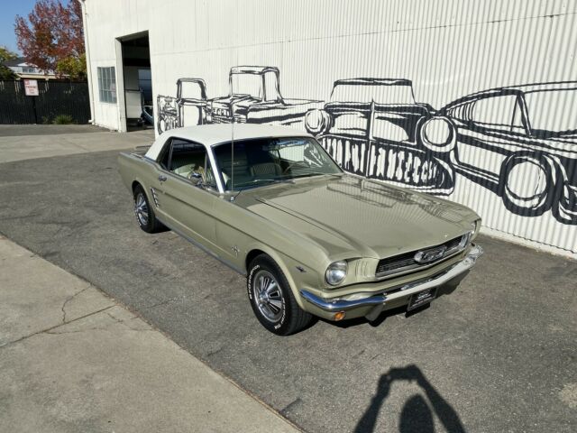 Ford Mustang 1966 image number 16