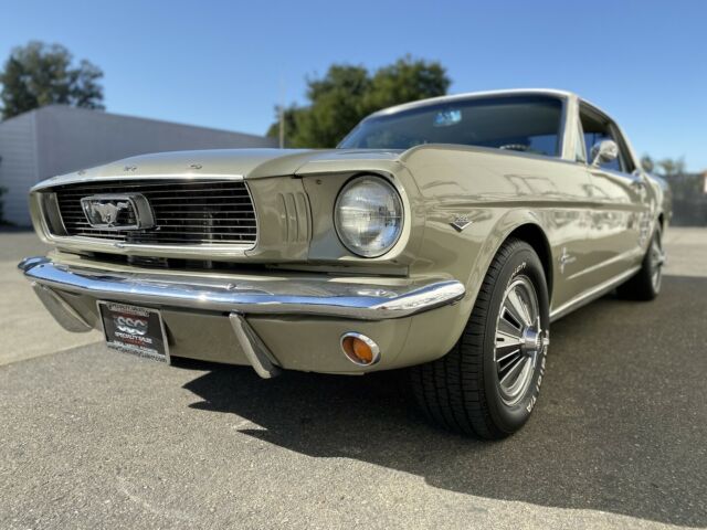 Ford Mustang 1966 image number 20