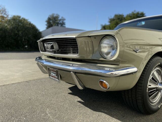 Ford Mustang 1966 image number 21