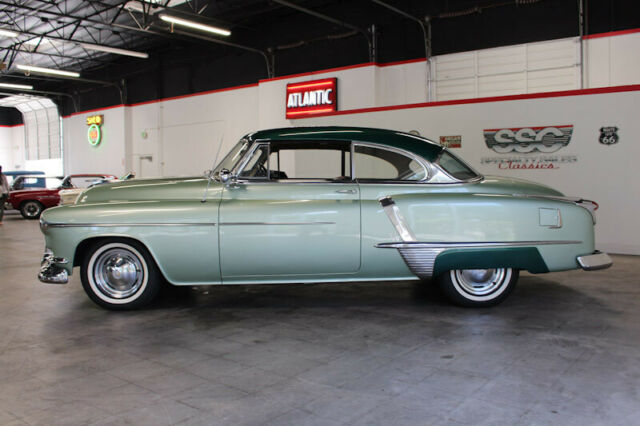 Oldsmobile Eighty-Eight 1951 image number 36