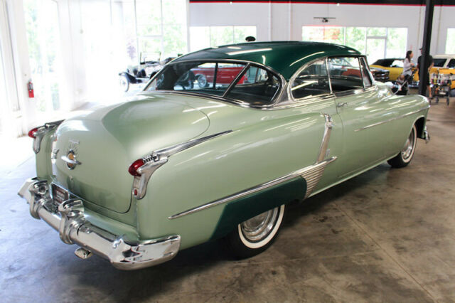 Oldsmobile Eighty-Eight 1951 image number 8