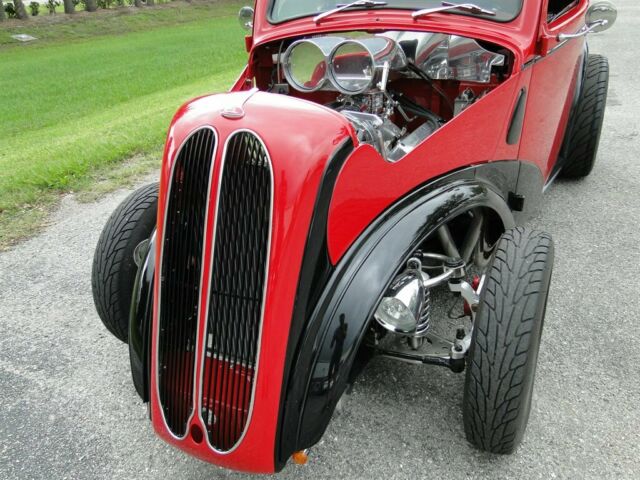 Ford Anglia 1954 image number 13