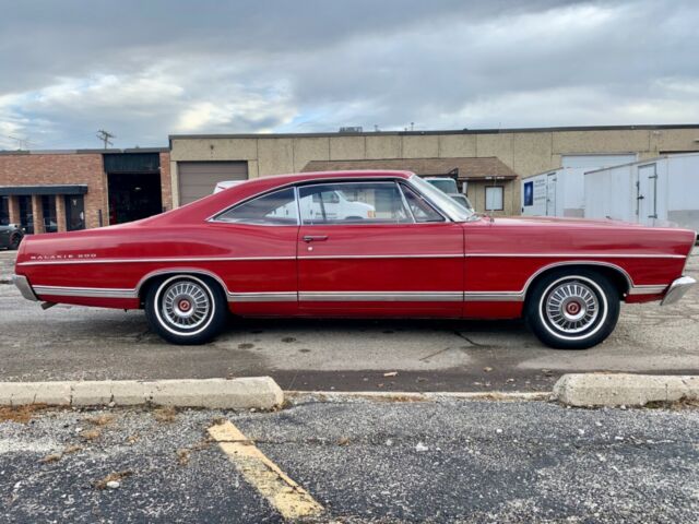 Ford Galaxie 1967 image number 14