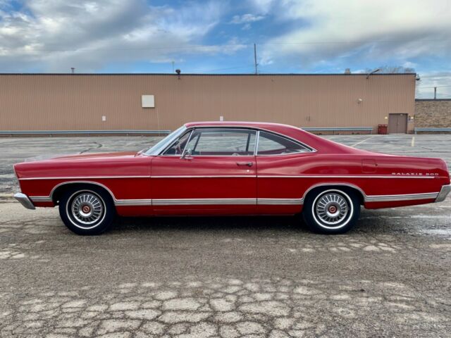 Ford Galaxie 1967 image number 20