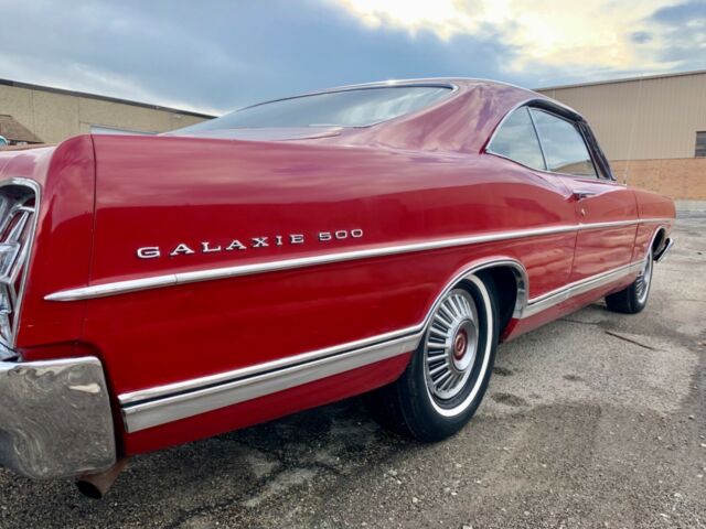 Ford Galaxie 1967 image number 25