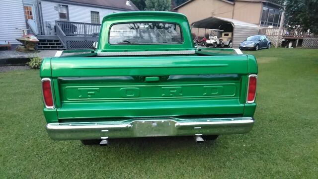 Ford F-100 1966 image number 18