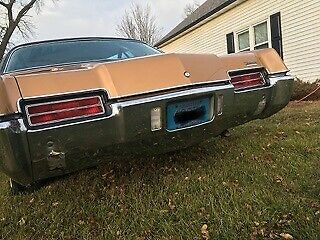 Oldsmobile Toronado 1971 image number 9