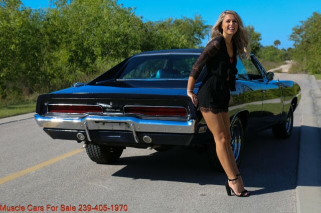 Dodge Charger 1970 image number 2