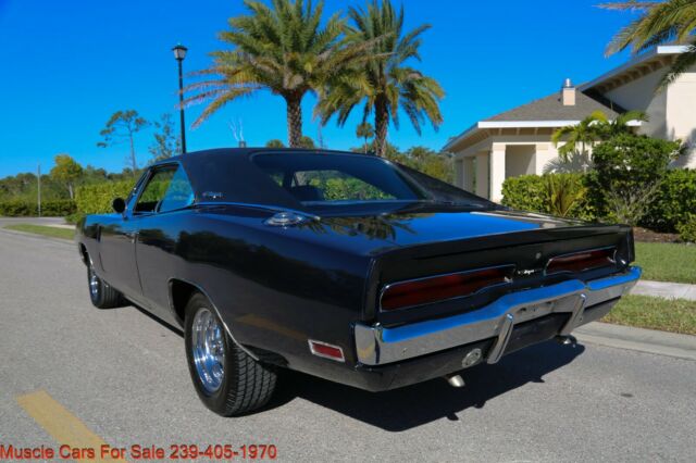 Dodge Charger 1970 image number 27