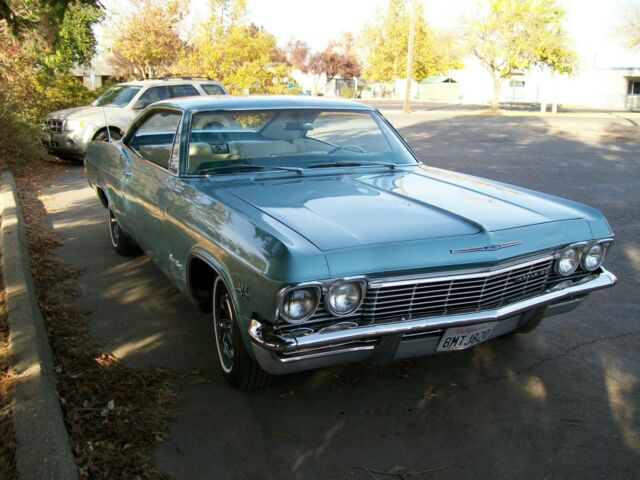 Chevrolet Impala 1965 image number 11