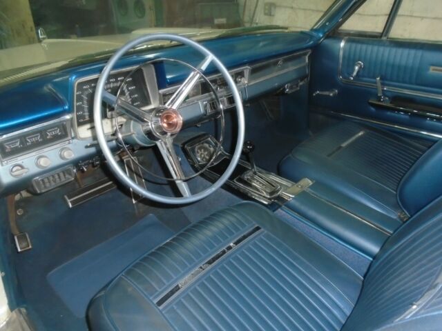 Plymouth Fury 1965 image number 10