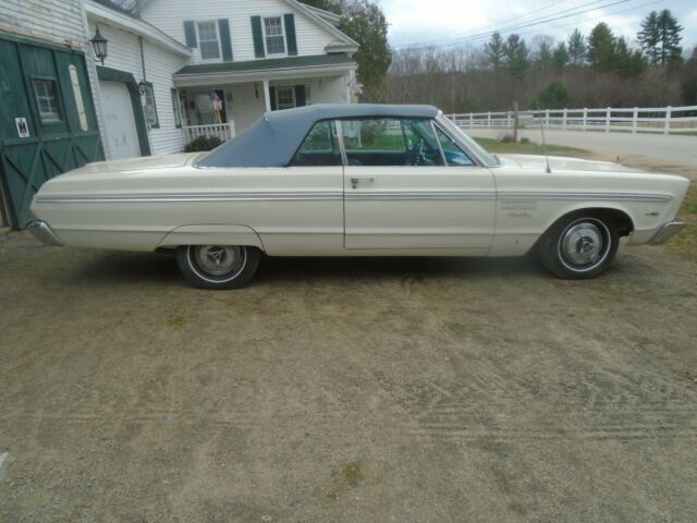 Plymouth Fury 1965 image number 27