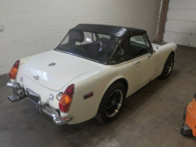 MG Midget 1973 image number 19