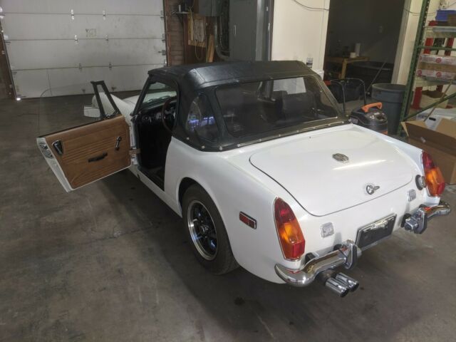 MG Midget 1973 image number 21