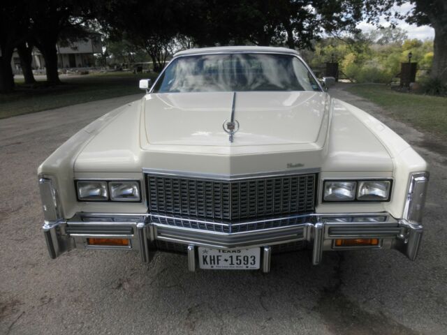 Cadillac Eldorado 1976 image number 27